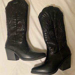 Black Cowgirl Boots